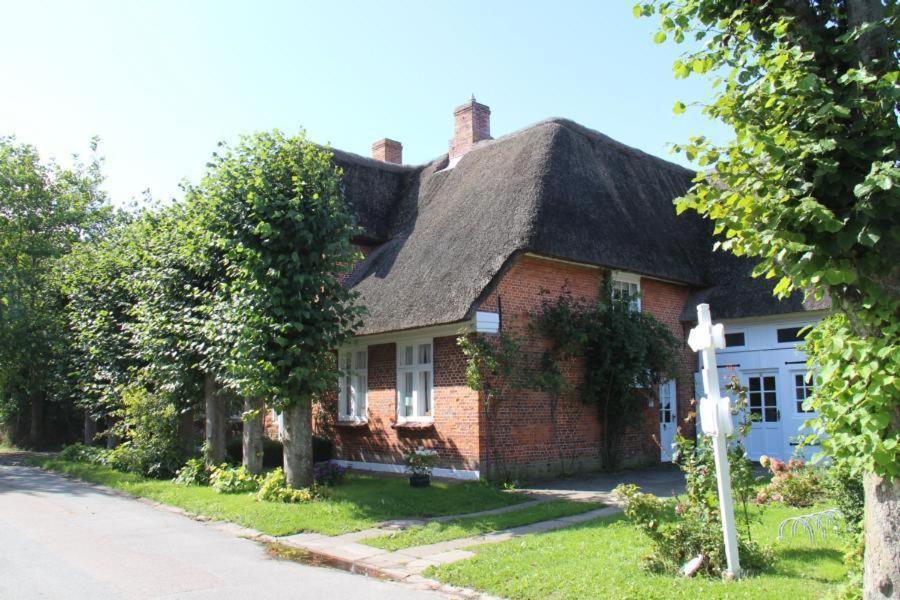 Kapitaen Hansen Haus Oldsum Екстериор снимка